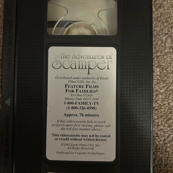 ~6/$10 MOVIES VHS/DVDS~ The Adventures Of Scamper The Penguin VHS Movie 1992 - Picture 6 of 7